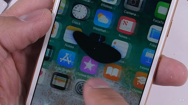iPhone 6s Plus bị đốm màn hình phải xử lý làm sao?