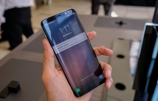 Tại Sao Màn Hình Samsung Bị Sọc Ngang, Sọc Dọc?