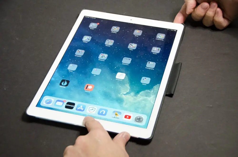 iPad bị đơ màn hình thì do nguyên nhân là gì?