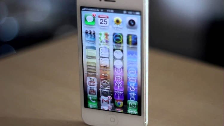 Nguyên nhân nào gây ra tình trạng màn hình điện thoại iPhone bị giật?