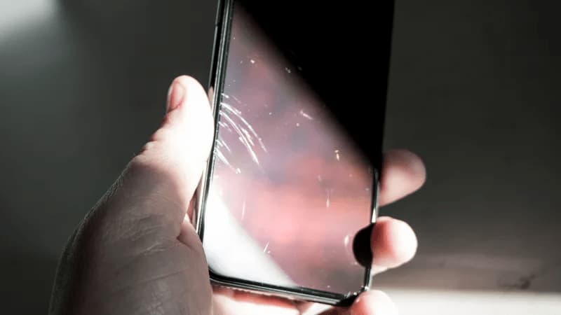 Sự thật về thắc mắc iPhone X dễ bị xước màn hình