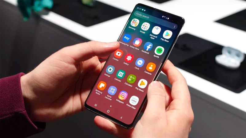 Biểu hiện của màn hình điện thoại Samsung bị ám màu là gì?