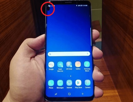 Vì sao vết chảy mực nhỏ lại dẫn đến phải thay toàn bộ màn hình Samsung?