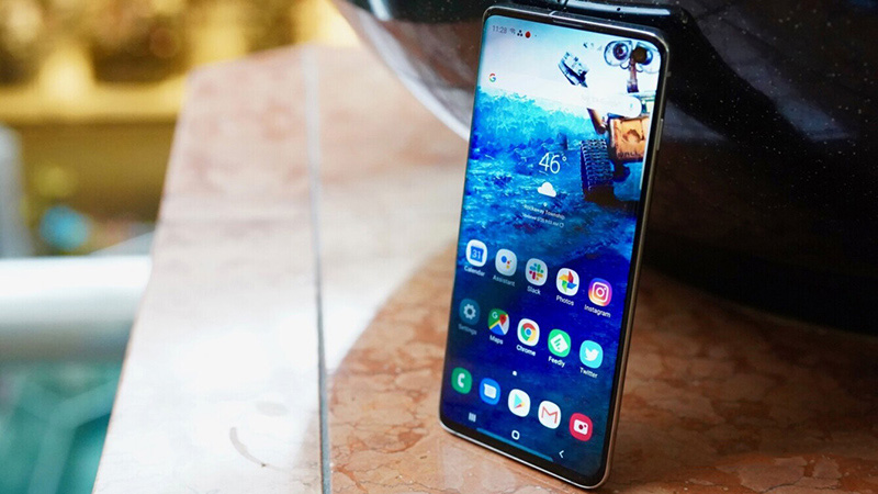 Điện Thoại Rơi Xuống Nền Cứng – Nguyên Nhân Hàng Đầu Làm Vỡ Màn Hình Samsung