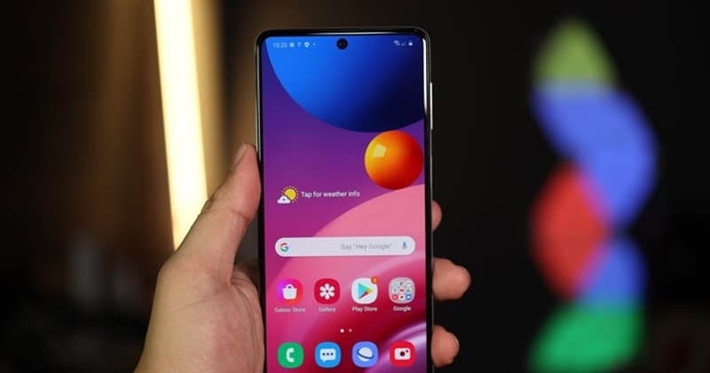 Điện thoại Samsung giá rẻ có được trang bị màn hình AMOLED không?