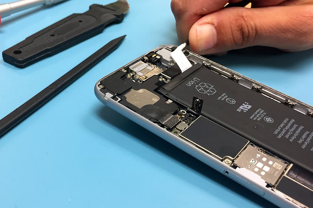 Pin iPhone nhập khẩu chính ngạch full VAT giúp đại lý tăng uy tín
