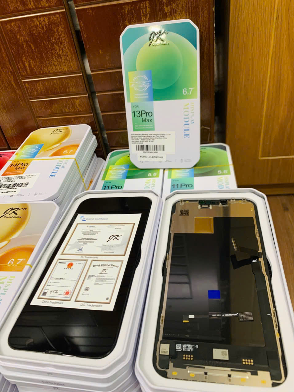 So sánh màn hình iPhone JK và GX: Nên chọn loại nào?