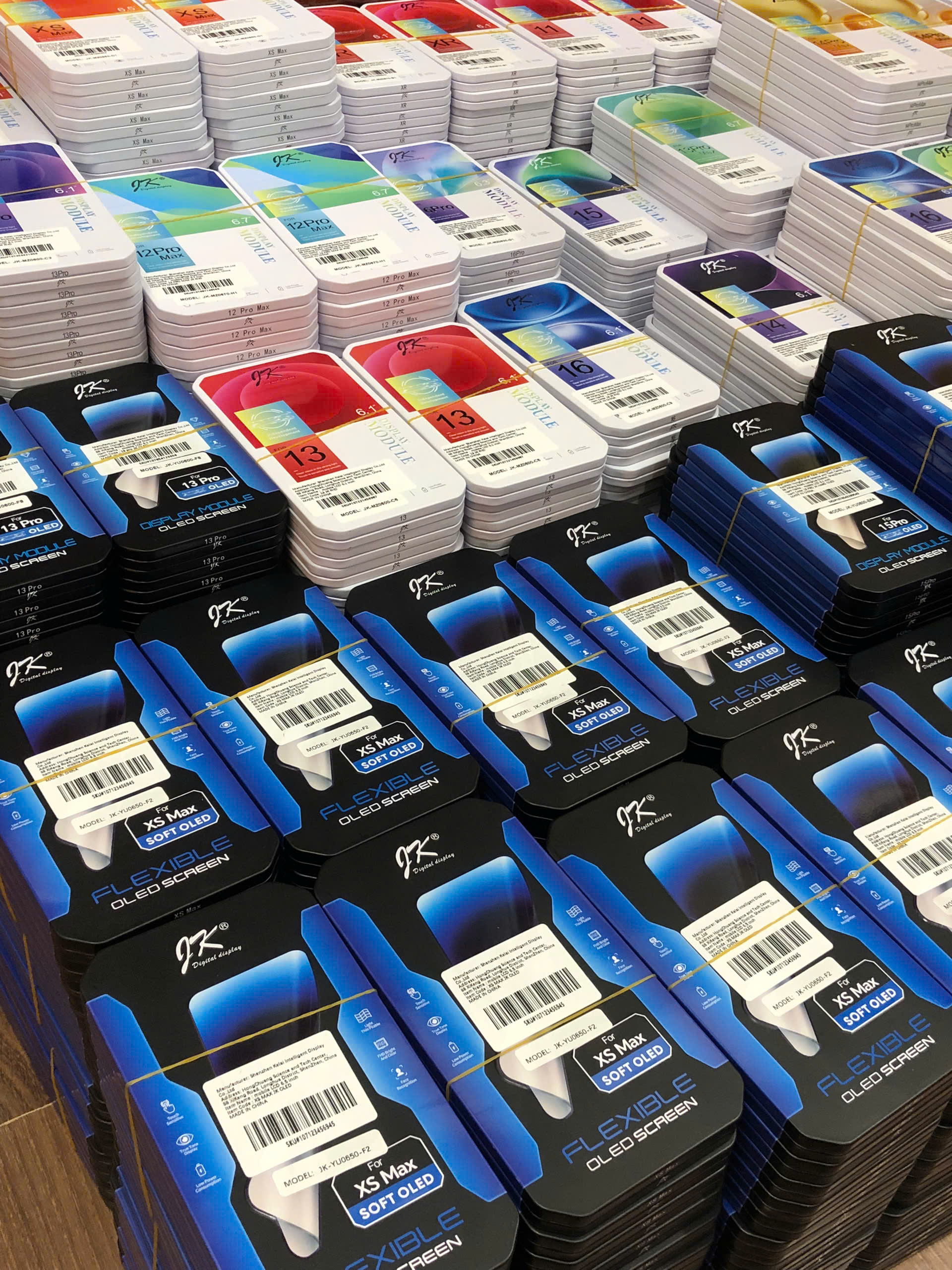 Màn hình iPhone JK ra mắt khi nào?