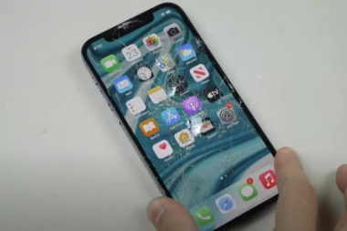 4 hậu quả khó lường khi màn hình điện thoại iPhone 12 Pro Max bị vỡ