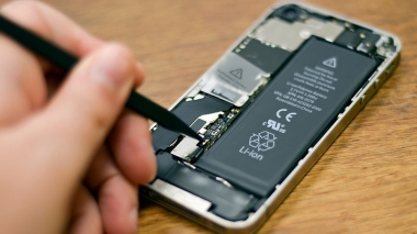 Đại lý ưa thích pin iPhone chính ngạch full VAT vì chính sách bảo hành