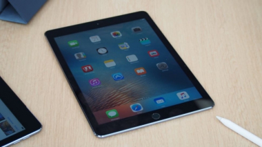 iPad bị đơ màn hình thì do nguyên nhân là gì?