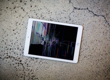 iPad bị vỡ màn hình cảm ứng từ những nguyên do nào?