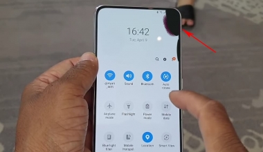 Màn Hình Samsung Bị Loang Màu – Dấu Hiệu Và Cách Sửa Chữa