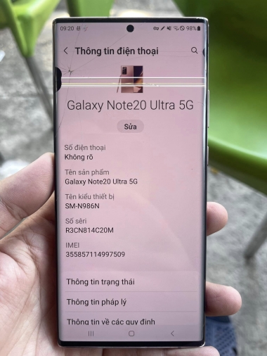 Màn hình Samsung vỡ nhẹ có ảnh hưởng đến pin không?