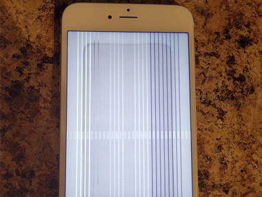 Nguyên nhân nào khiến cho màn hình iPhone bị sọc?