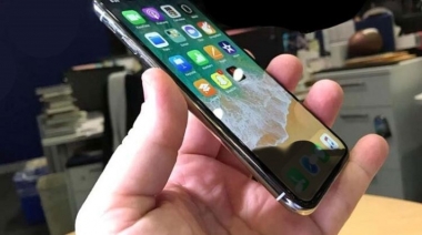 Sửa màn hình iPhone bị lem mực bao nhiêu tiền?